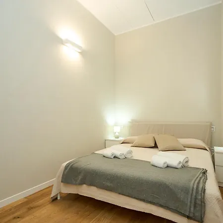 Duomo Luxury Loft A Step From Duomo Апартаменты